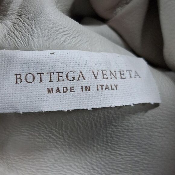 Bottega Veneta Wrinkled Mini Pouch Clutch Bag in Gold Leather - Picture 6 of 7